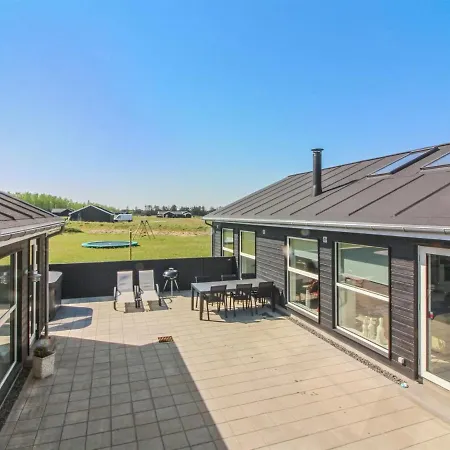 Eveline - 1-5km From The Sea In Nw Jutland By Interhome * Lokken