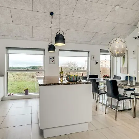 Eveline - 1-5km From The Sea In Nw Jutland By Interhome